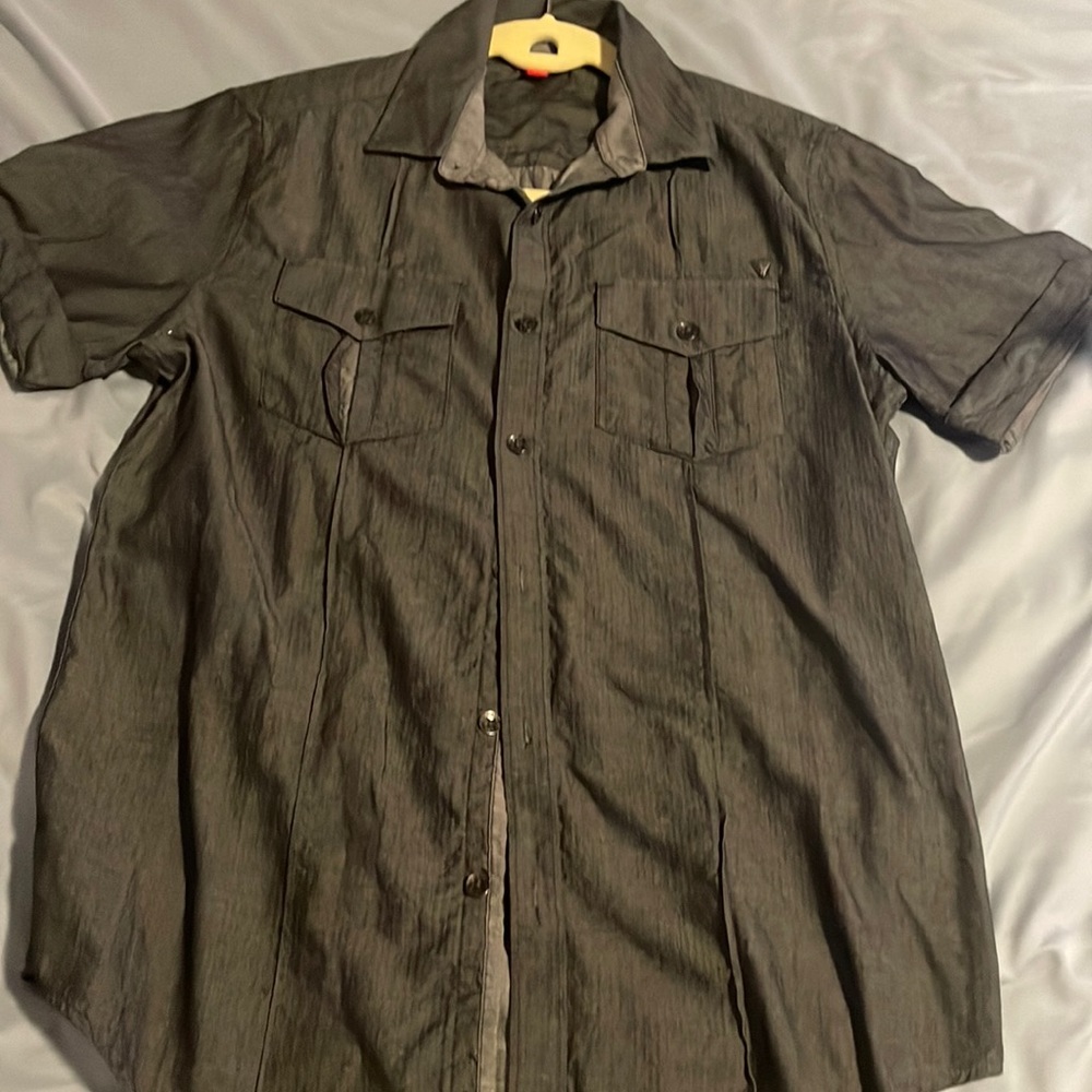 Guess button up